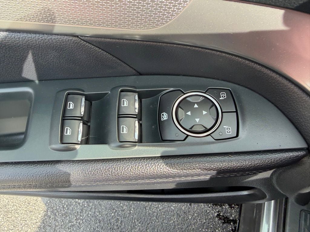 Used 2018 Ford Explorer XLT image 20