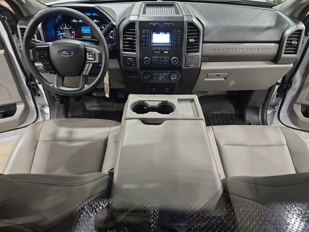 Used 2020 Ford F450 XL w/ Power Equipment Group image 9