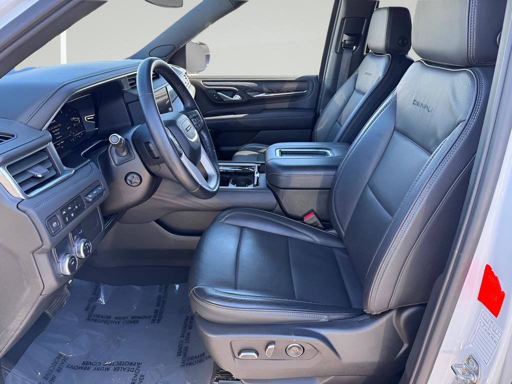 Used 2024 GMC Yukon Denali RWD image 17