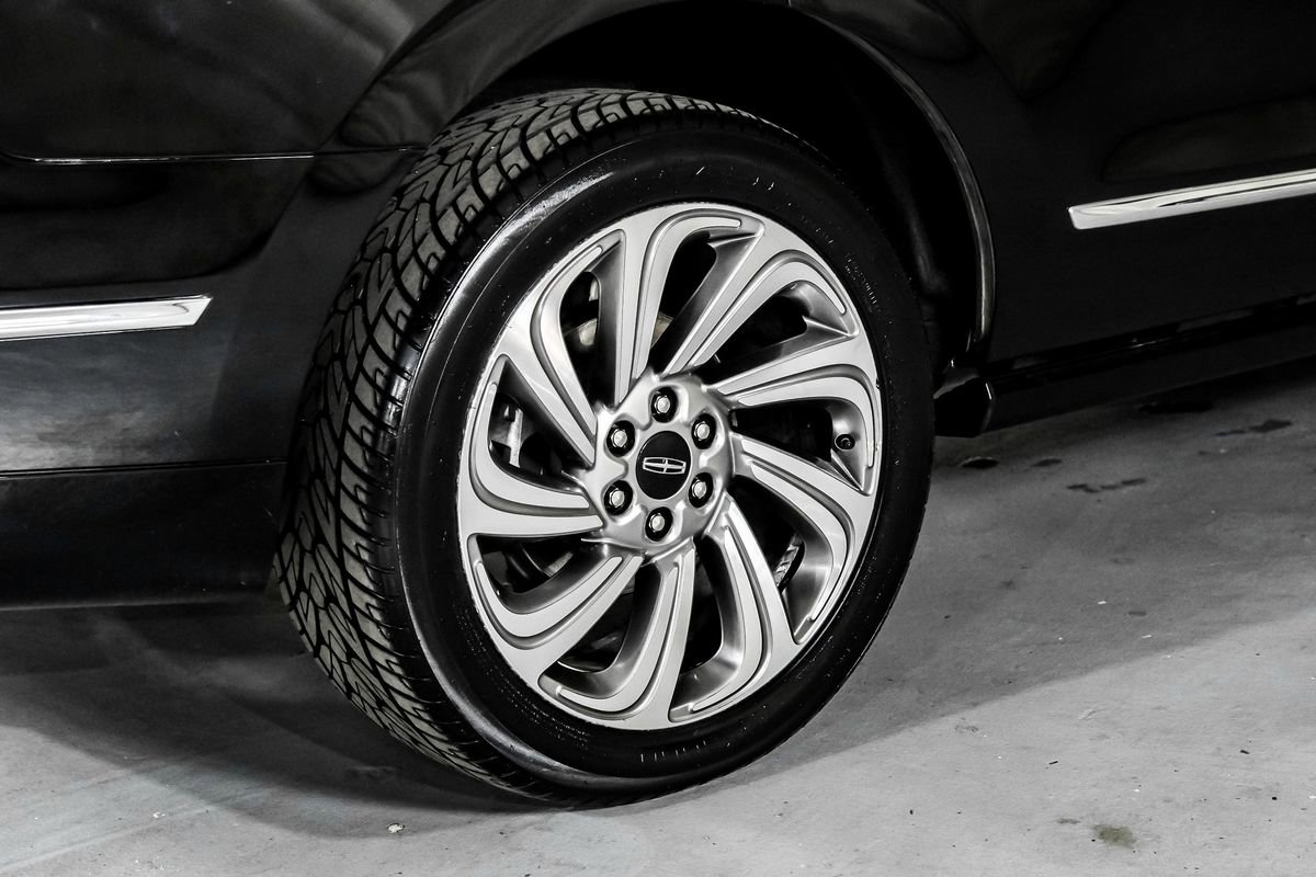 Used 2024 Lincoln Navigator Reserve image 56