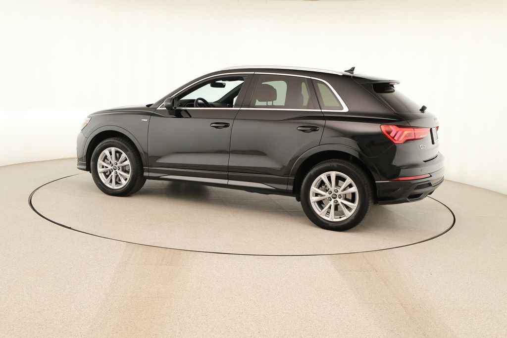 Certified 2024 Audi Q3 2.0T Premium w/ Convenience Package image 3