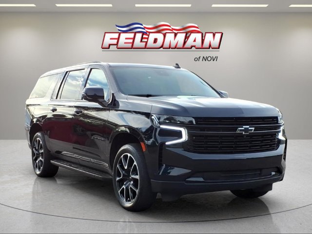 Used 2024 Chevrolet Suburban RST w/ Luxury Package AWD/4WD image 8
