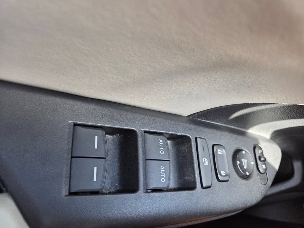 Used 2019 Honda Insight Touring image 19