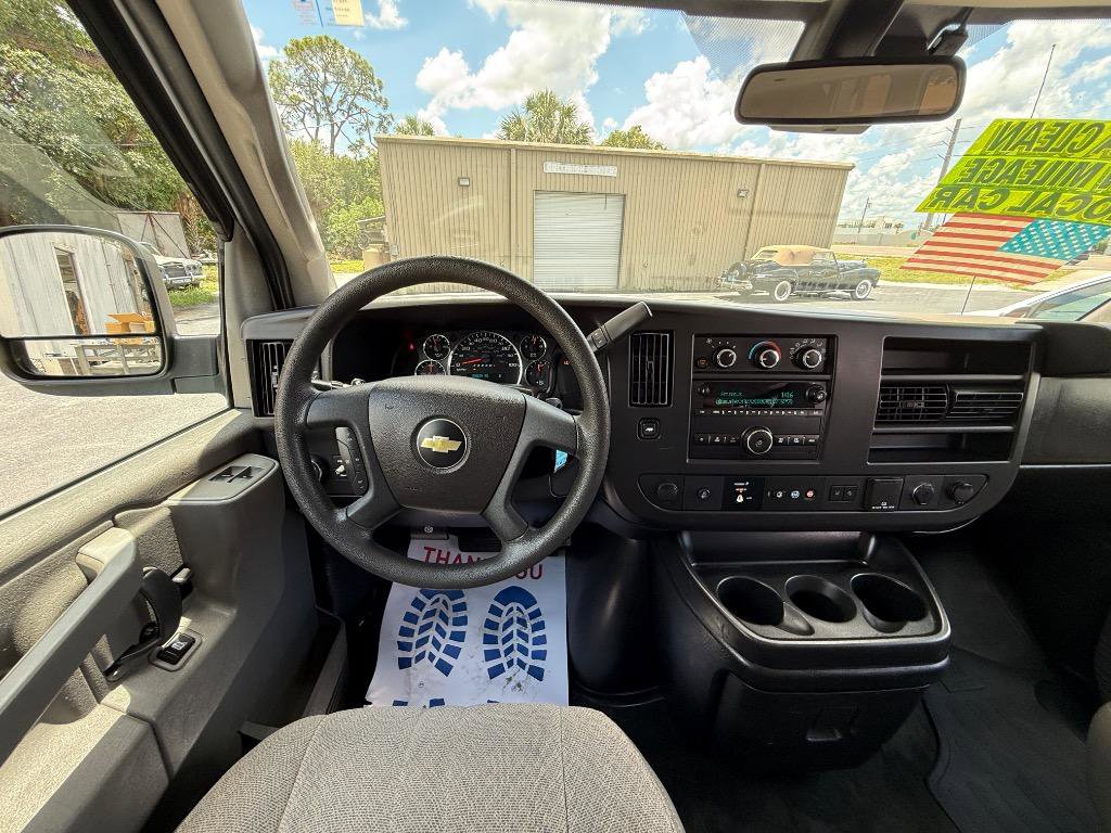 Used 2019 Chevrolet Express 2500 LT w/ LT Preferred Equipment Group RWD image 9