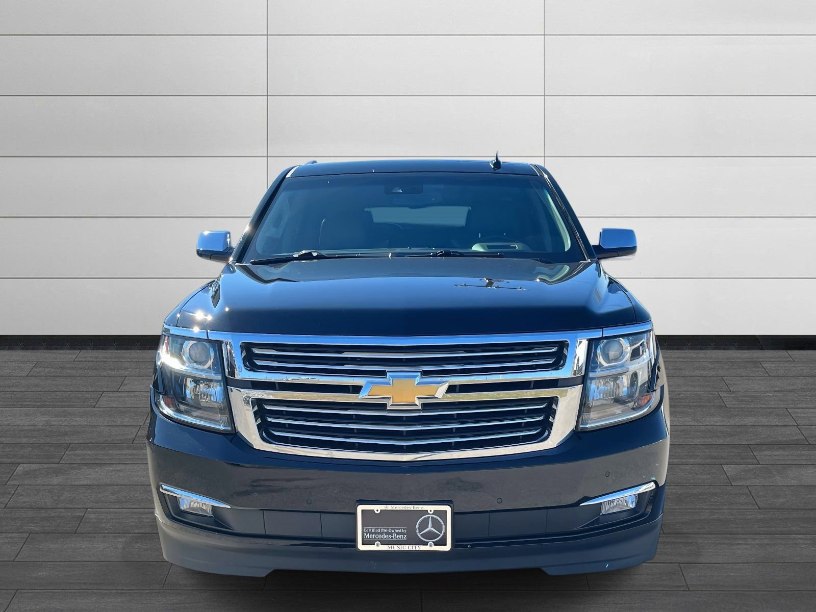 Used 2018 Chevrolet Suburban Premier image 7