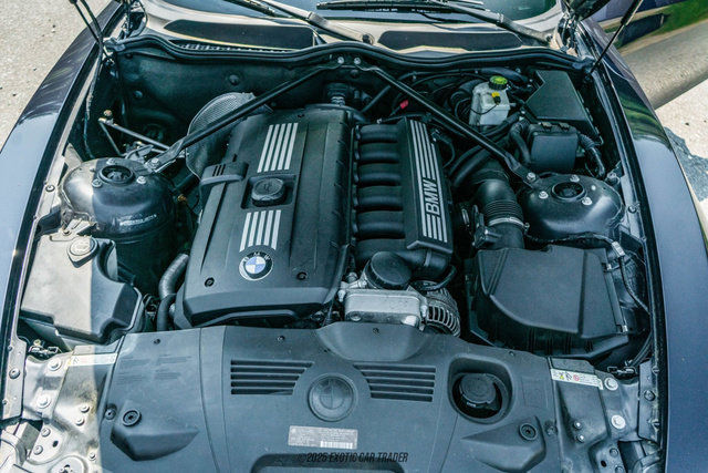 Used 2008 BMW Z4 3.0si image 22