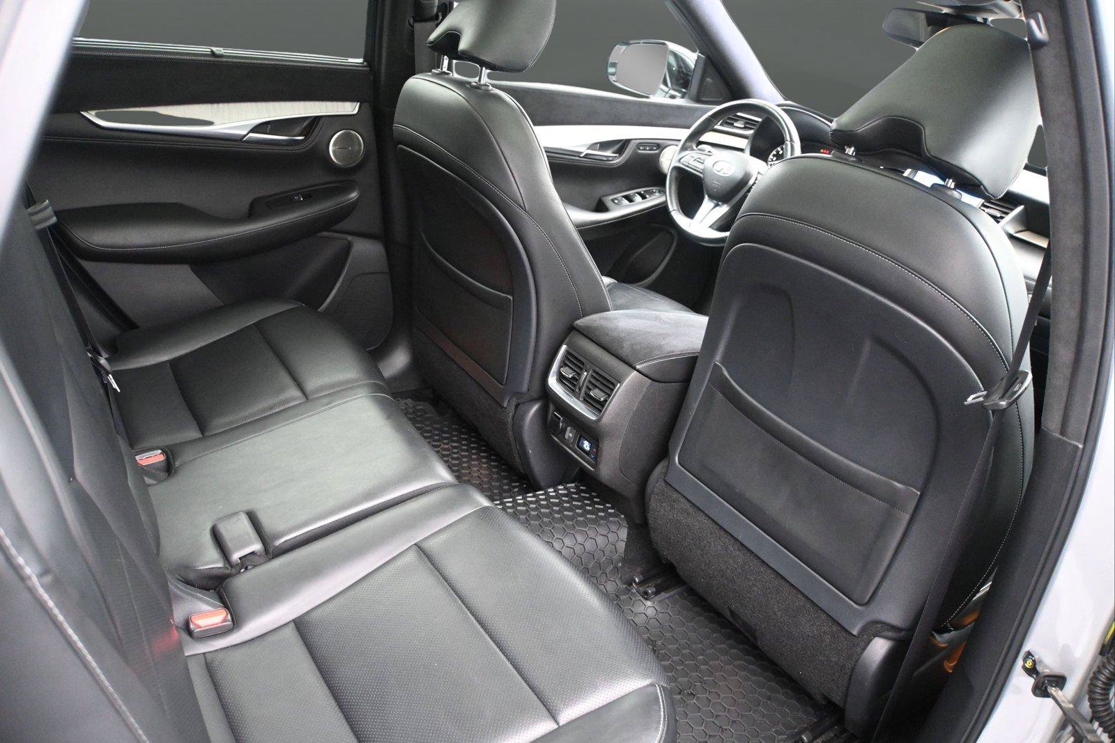 Used 2019 INFINITI QX50 Essential w/ Sensory Package AWD/4WD image 20
