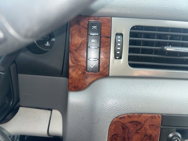 Used 2011 Chevrolet Suburban LT w/ Luxury Package image 18