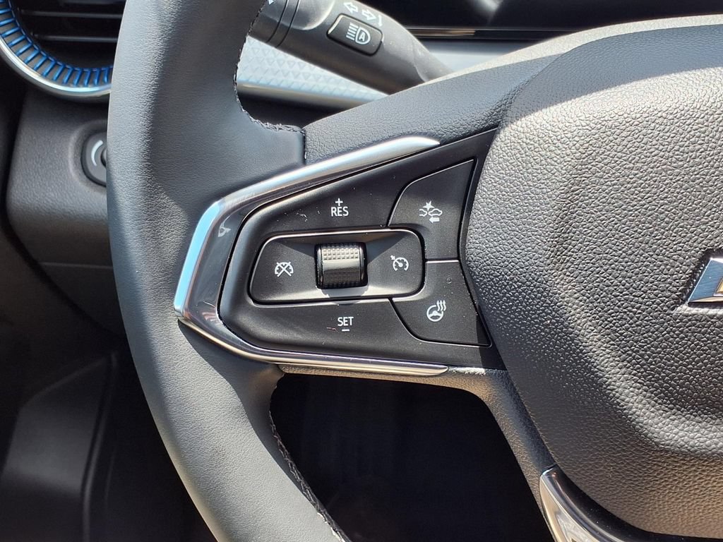 Used 2026 Chevrolet Trax LT w/ Driver Confidence Package FWD image 16