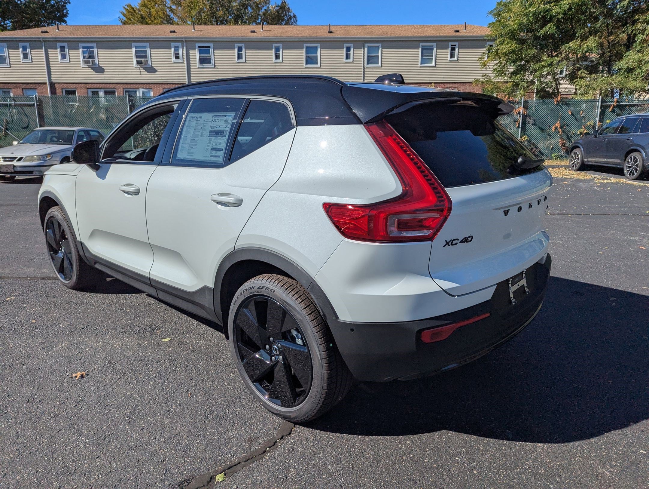 New 2026 Volvo XC40 B5 Ultra w/ Protection Package Premier image 6
