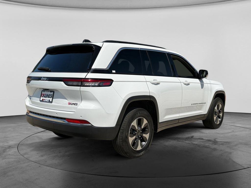 Used 2024 Jeep Grand Cherokee Limited 4xe AWD/4WD image 9