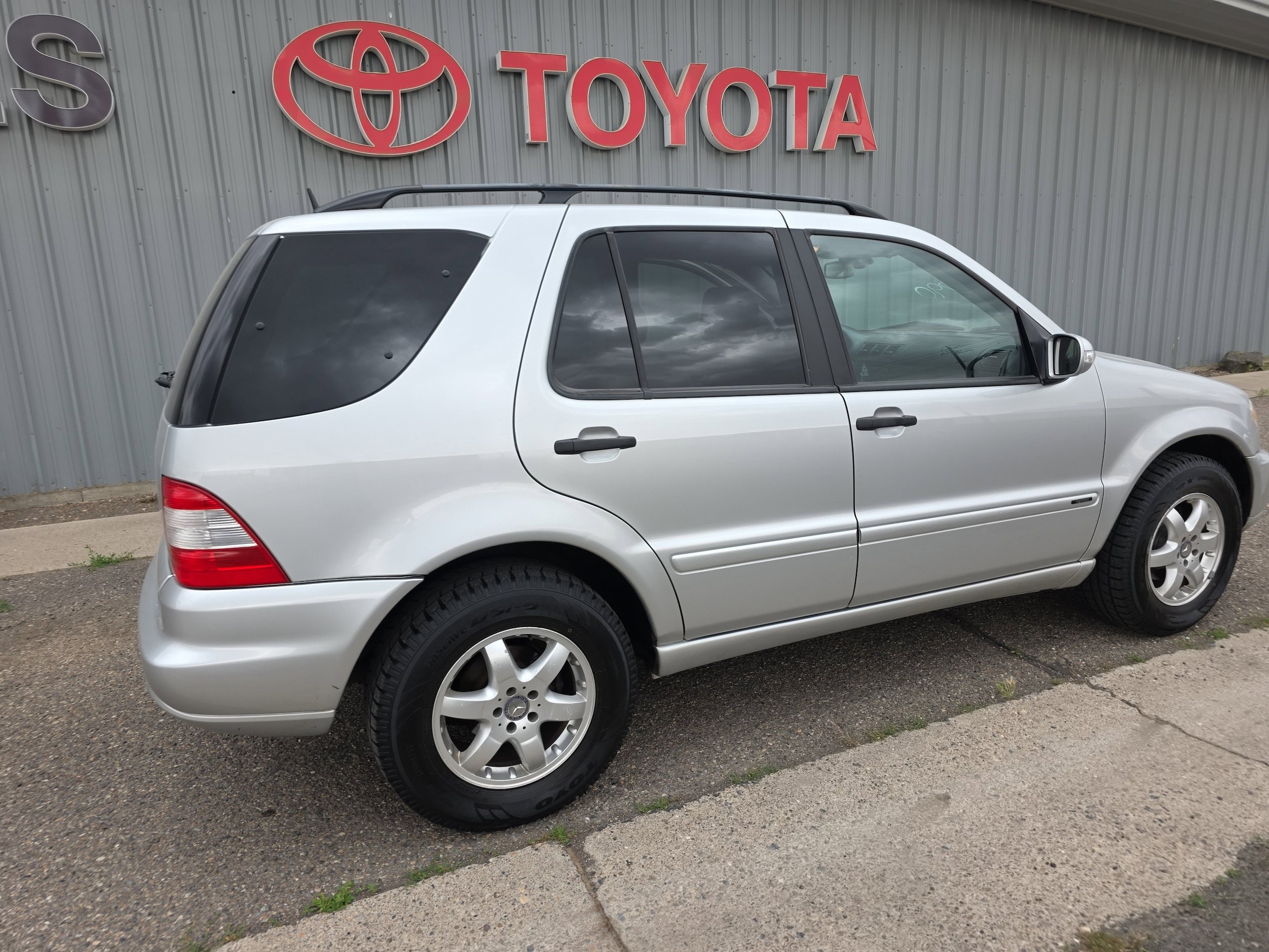 Used 2003 Mercedes-Benz ML 350 4MATIC image 3