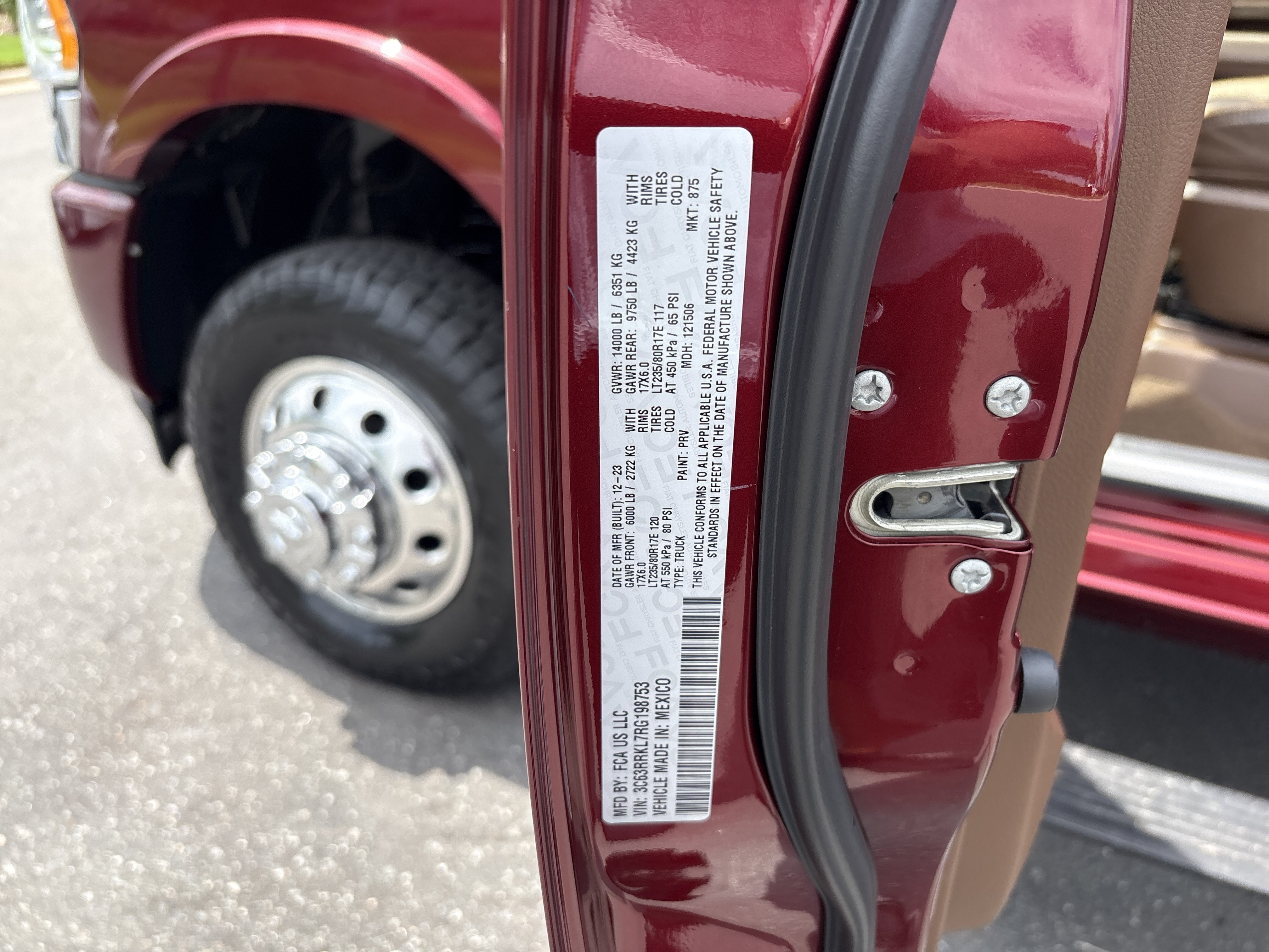 Used 2024 RAM 3500 Limited AWD/4WD image 36