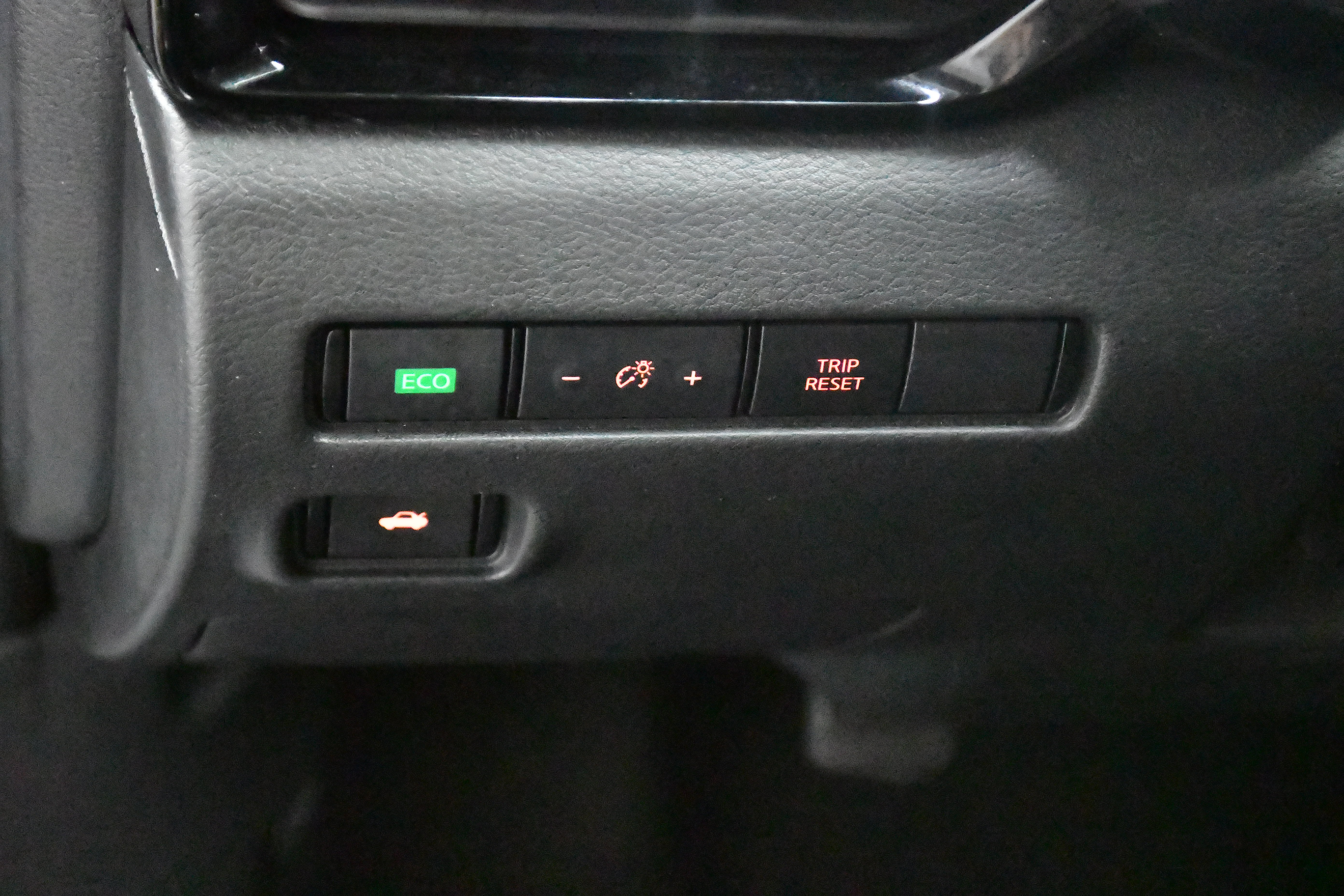 Used 2024 Nissan Sentra SV FWD image 13