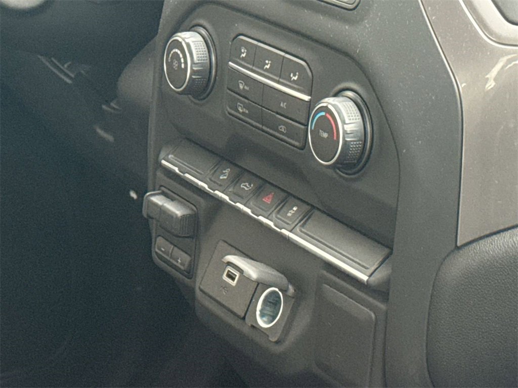 Used 2020 Chevrolet Silverado 1500 Custom Trail Boss w/ Custom Convenience Package image 15