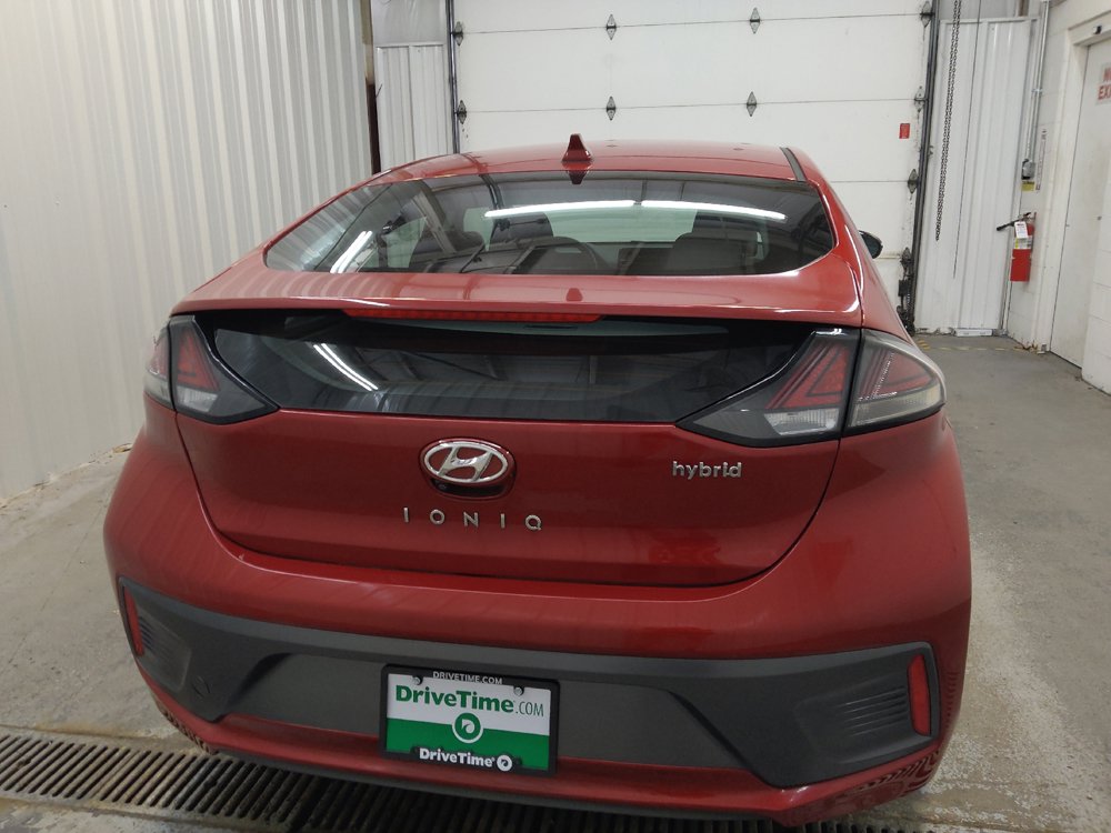 Used 2021 Hyundai Ioniq SEL FWD image 7