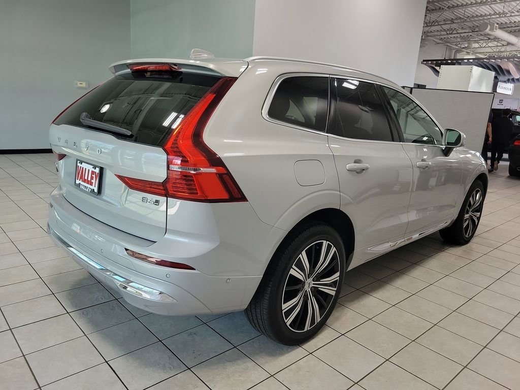 Used 2023 Volvo XC60 B6 Ultimate w/ Climate Package AWD/4WD image 10