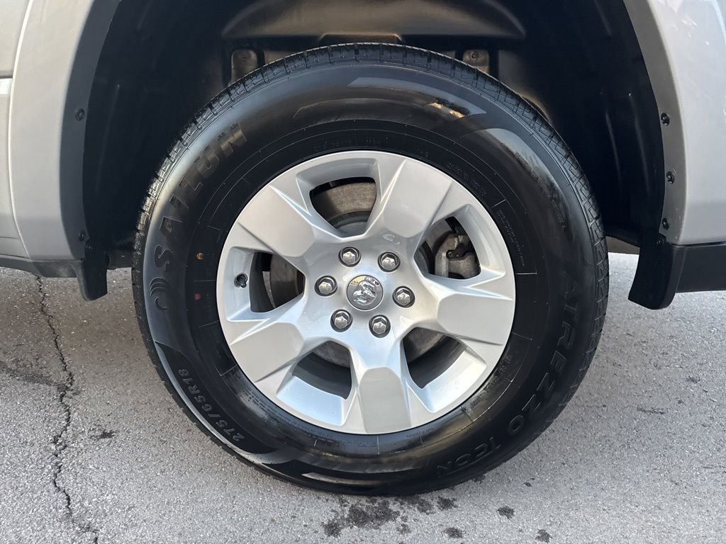 Used 2025 RAM 1500 Big Horn image 33