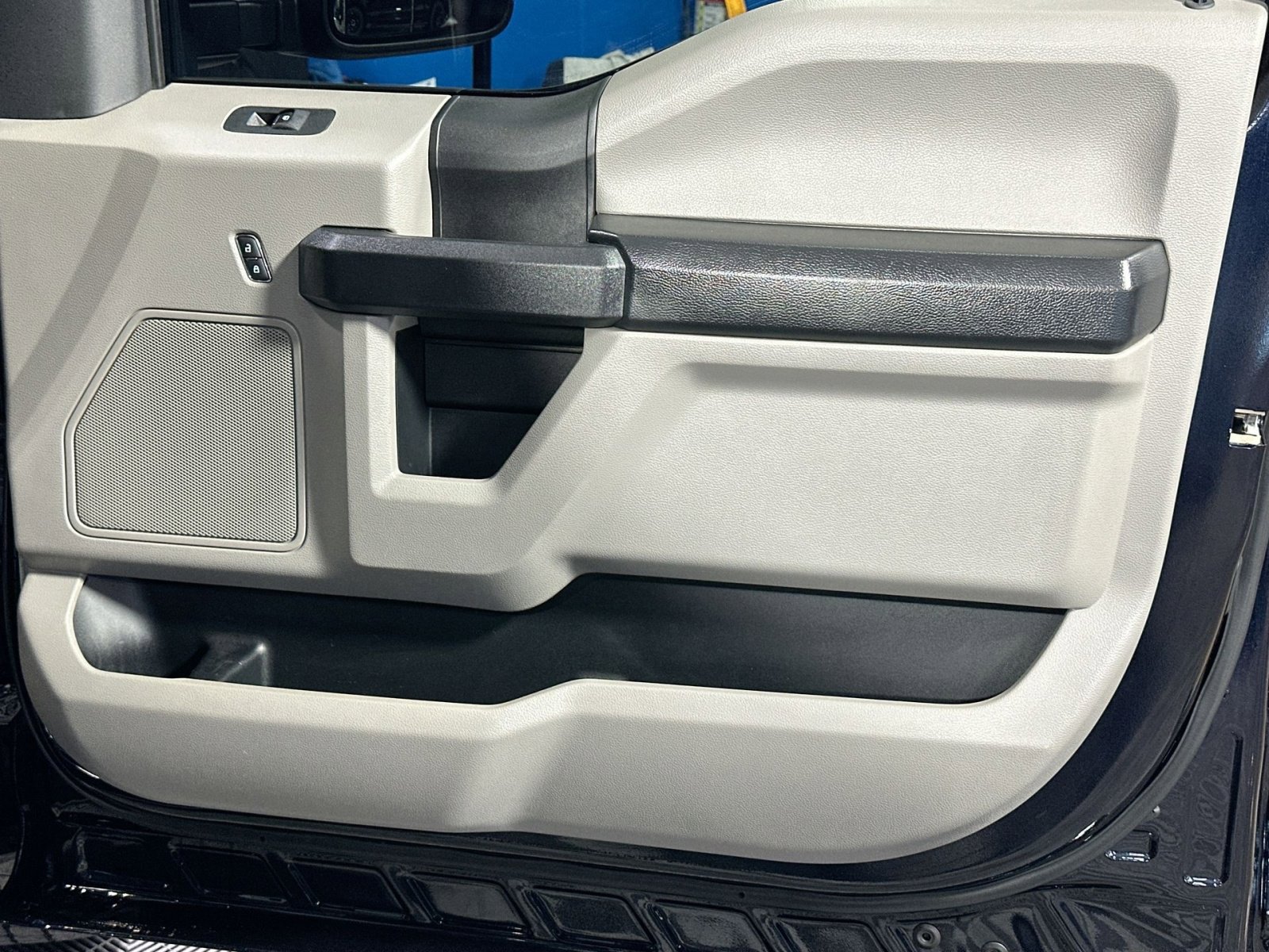 Used 2021 Ford F350 XL w/ Power Equipment Group image 32