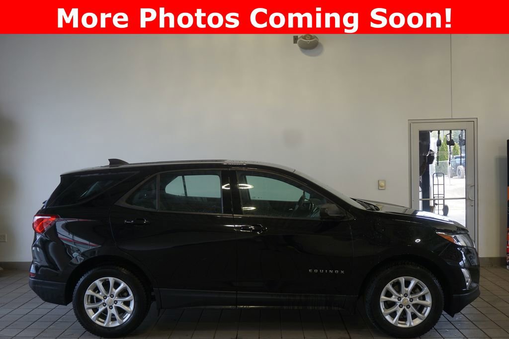 Used 2019 Chevrolet Equinox LS FWD image 2