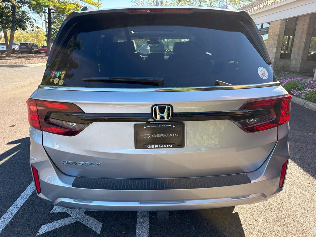 Used 2025 Honda Odyssey EX-L image 7