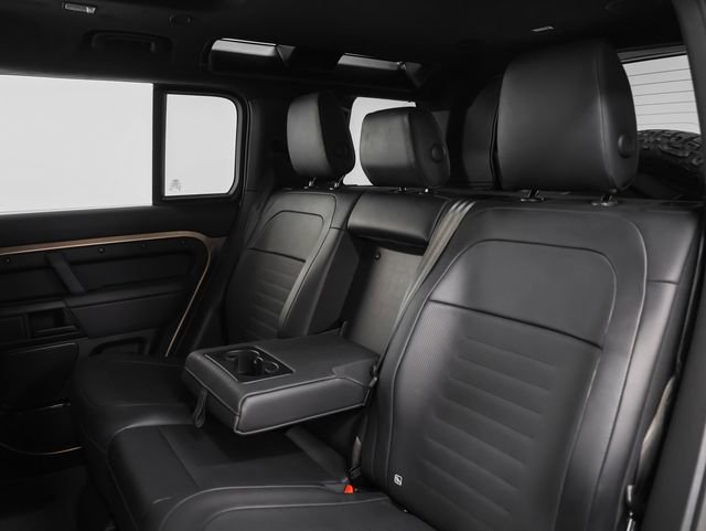 Used 2025 Land Rover Defender 110 AWD/4WD image 43
