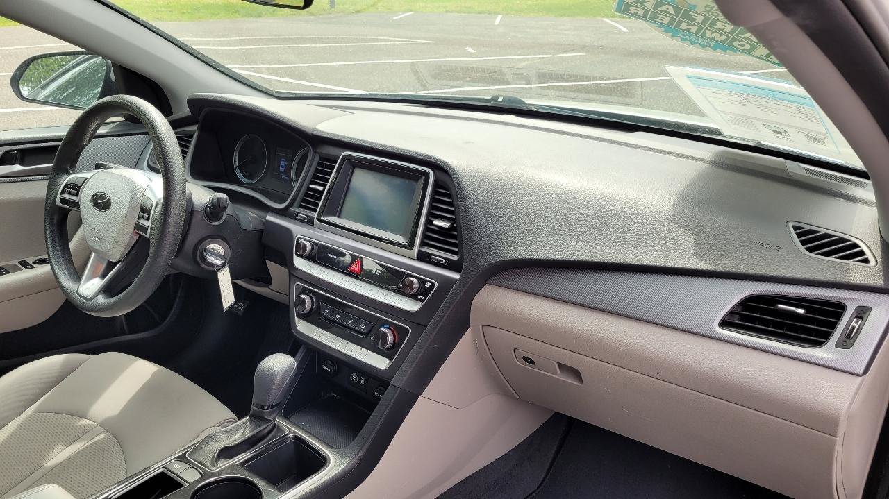 Used 2019 Hyundai Sonata ECO FWD image 16