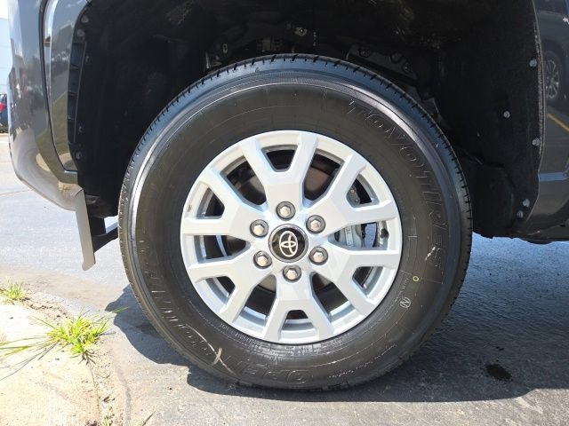 Used 2026 Toyota Tacoma SR5 AWD/4WD image 27
