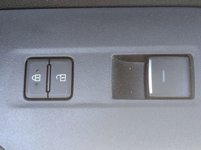 Certified 2025 Toyota RAV4 XLE image 31