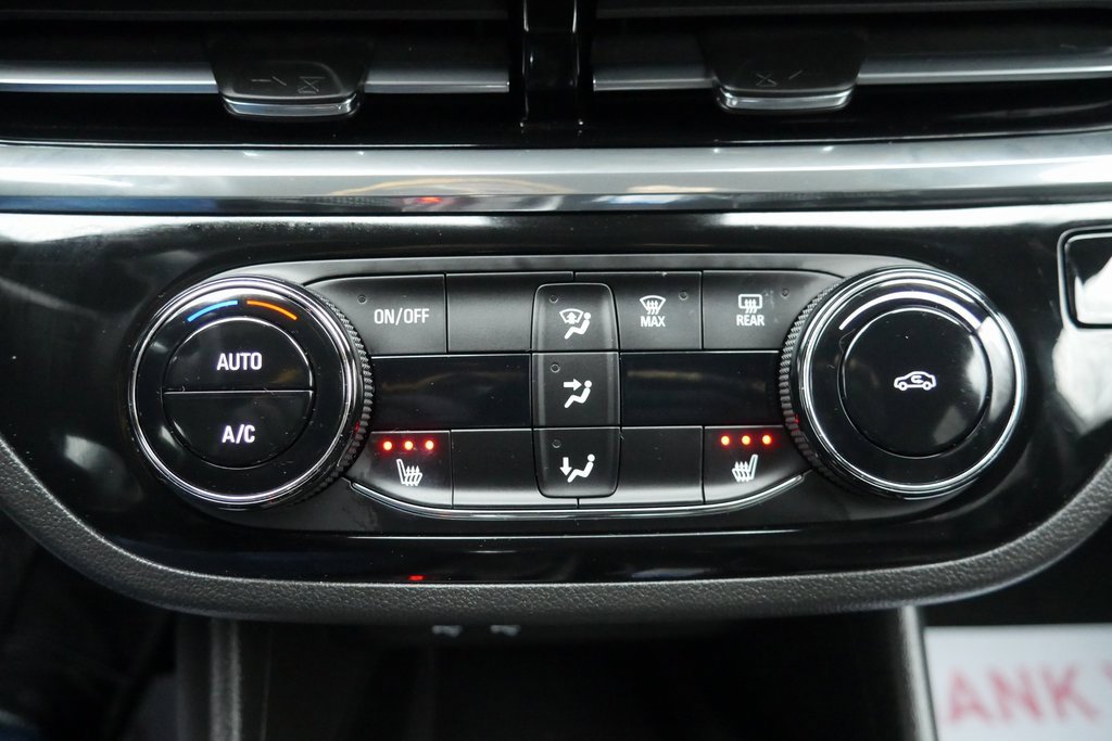 Used 2024 Buick Envista Sport Touring w/ Convenience I Package image 17