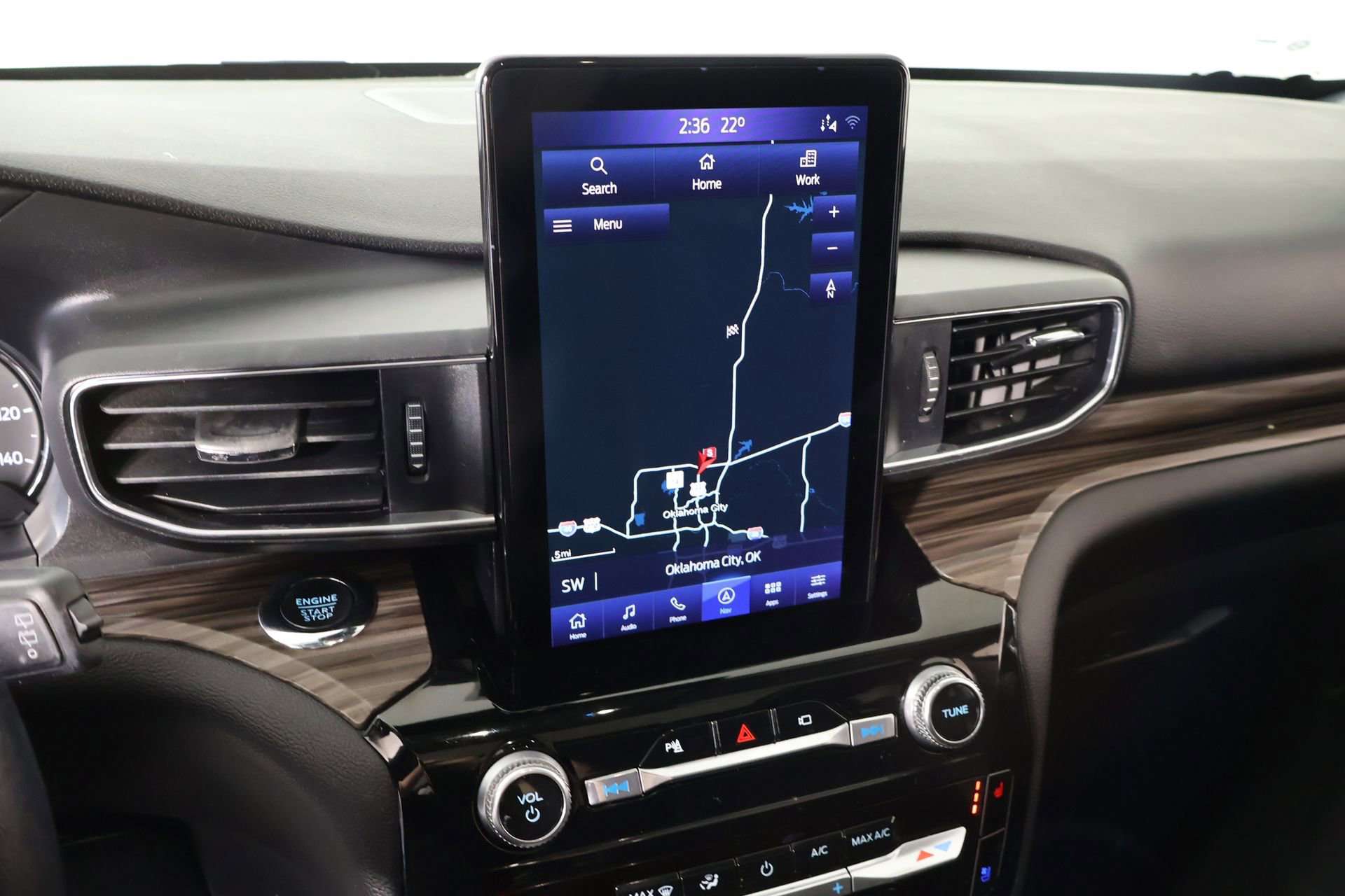 Used 2022 Ford Explorer Limited w/ Limited Technology Package image 7