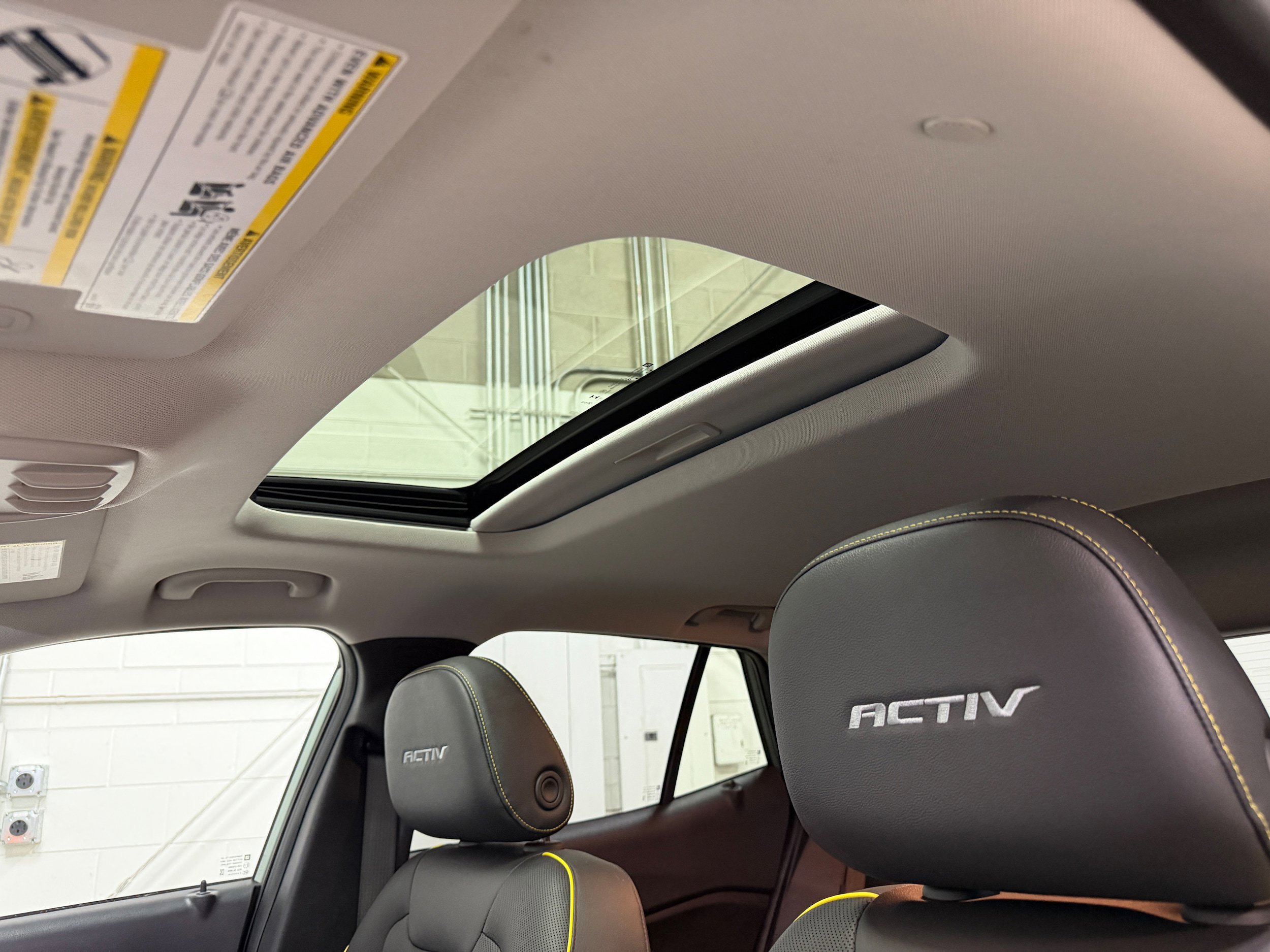 Used 2024 Chevrolet Trax ACTIV w/ Sunroof Package FWD image 24