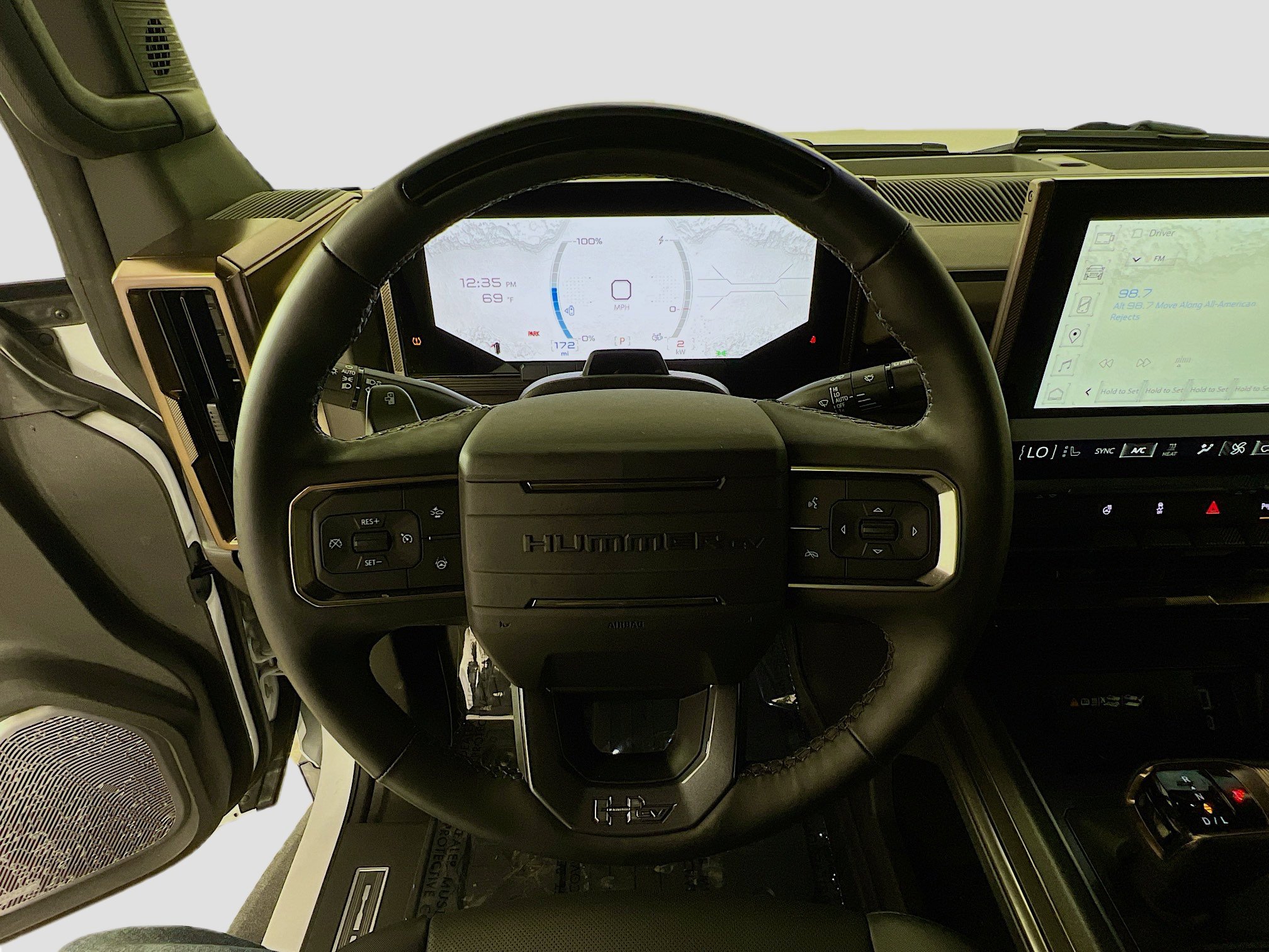 Used 2024 GMC Hummer EV 2X w/ LPO, Illumination Package image 11