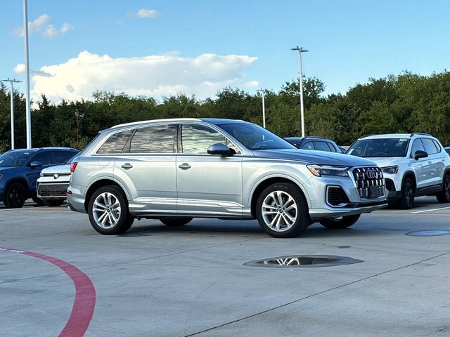 Used 2025 Audi Q7 3.0T Premium Plus AWD/4WD image 8