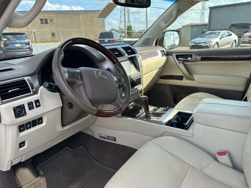 Used 2015 Lexus GX 460 Luxury image 11