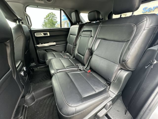 Used 2023 Ford Explorer Limited AWD/4WD image 26