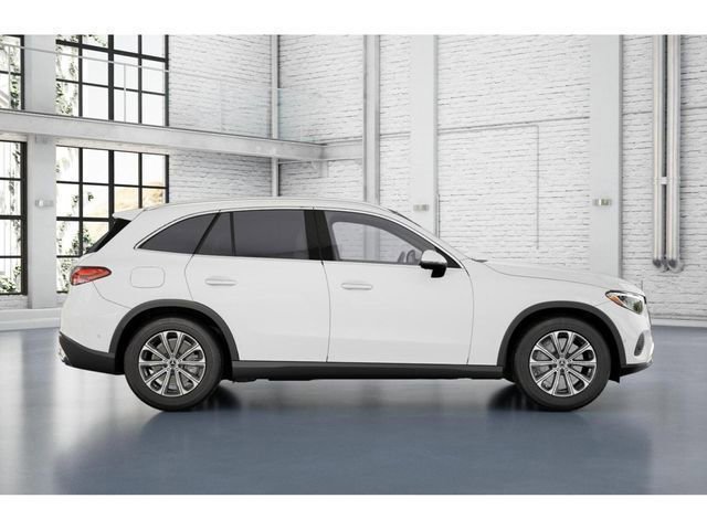 Used 2026 Mercedes-Benz GLC 300 4MATIC image 2