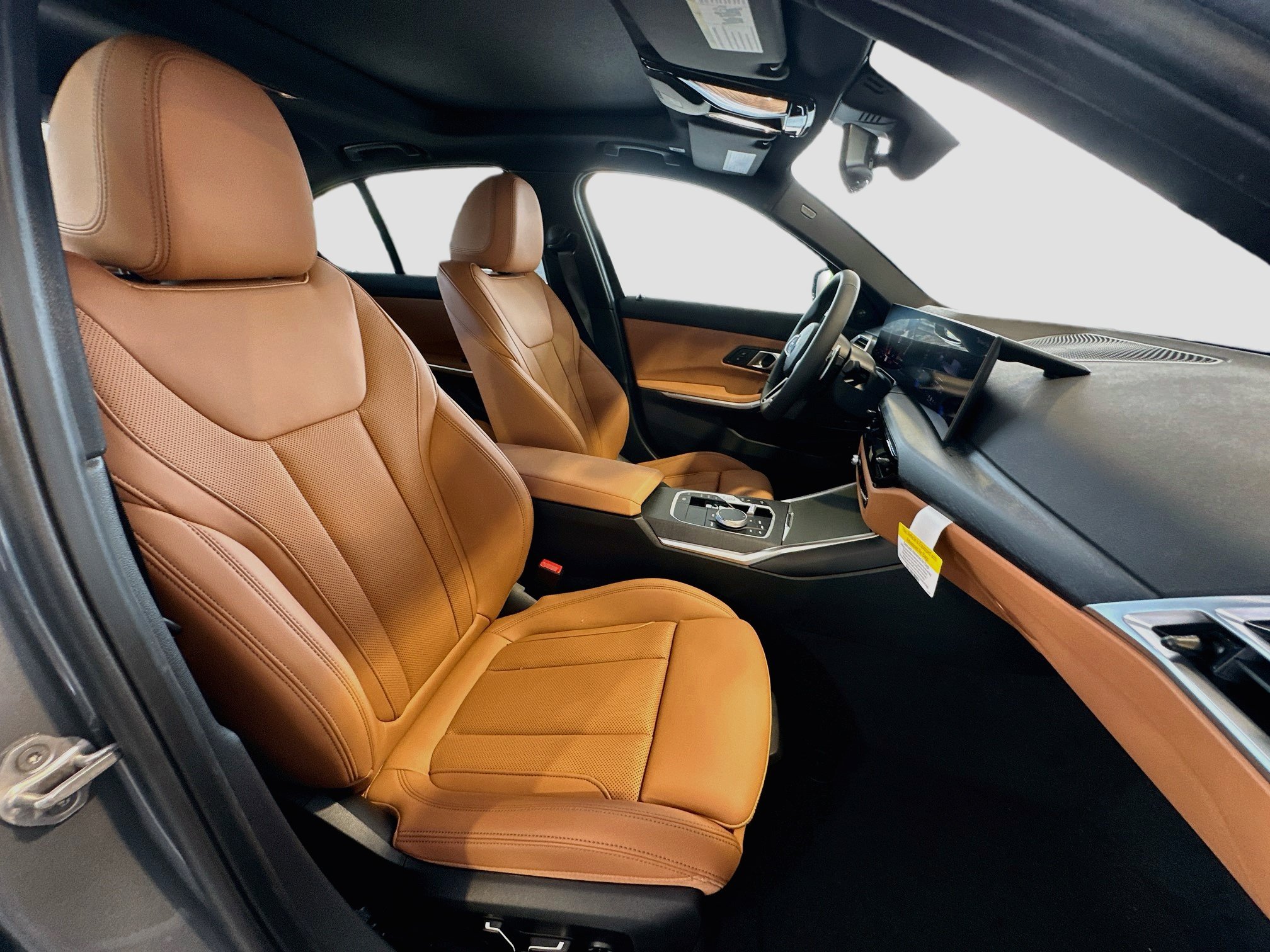 New 2026 BMW 330i Sedan w/ M Sport Package RWD image 22