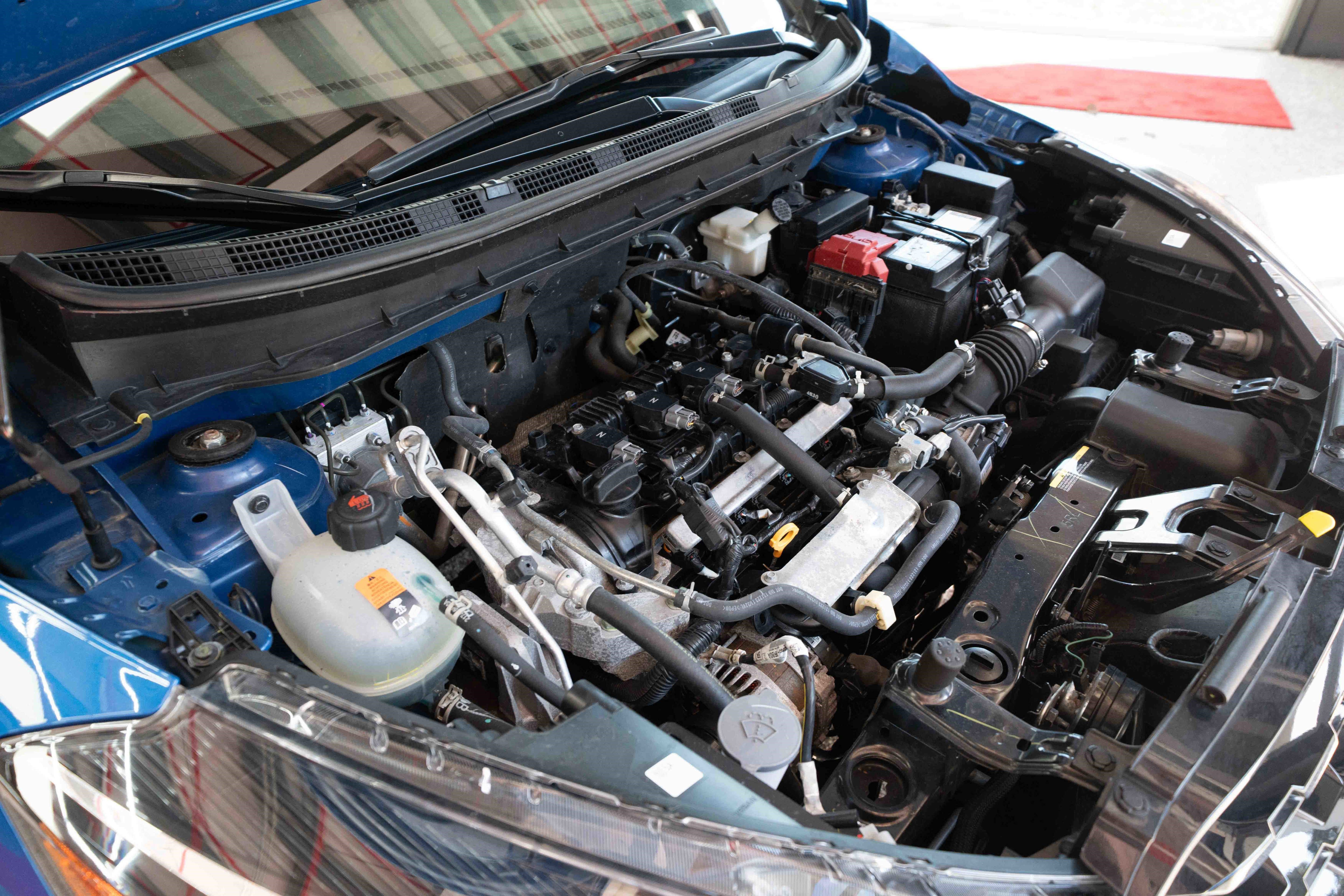 Used 2024 Nissan Kicks SV image 30