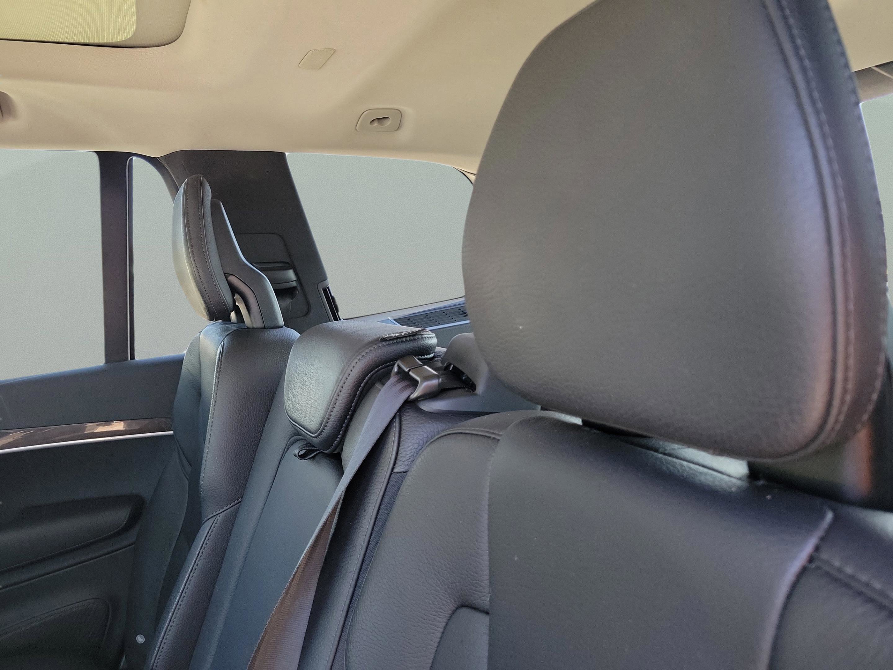 Used 2019 Volvo XC90 T6 Momentum w/ Protection Package Premier image 10