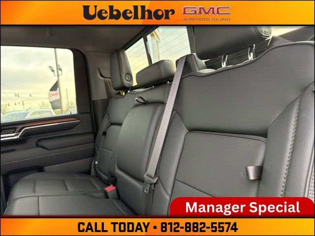 Used 2024 GMC Sierra 3500 Denali w/ Denali Reserve Package AWD/4WD image 17