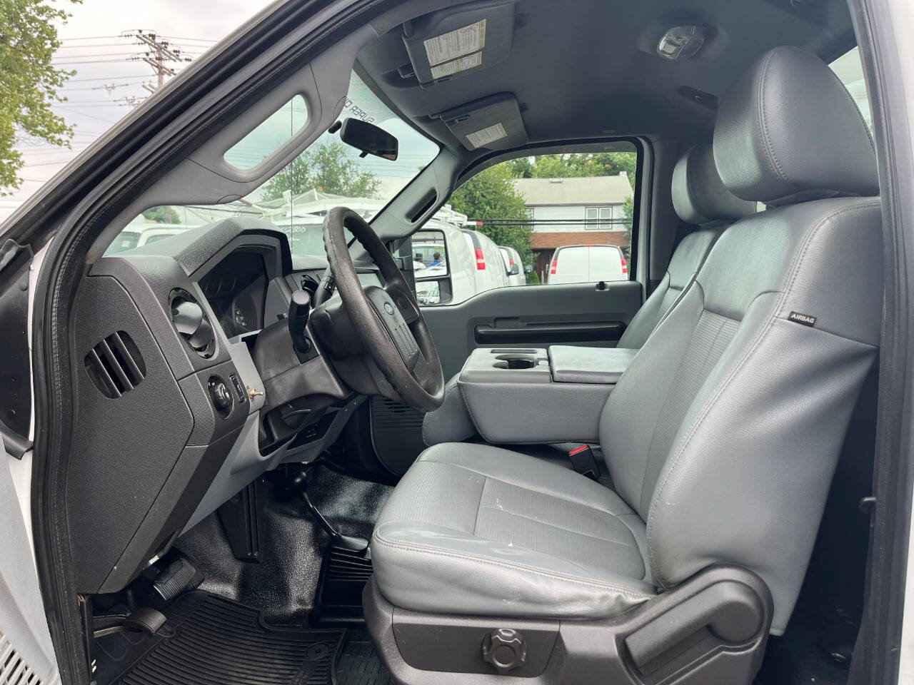 Used 2014 Ford F250 XL w/ Snow Plow Prep Package AWD/4WD image 9