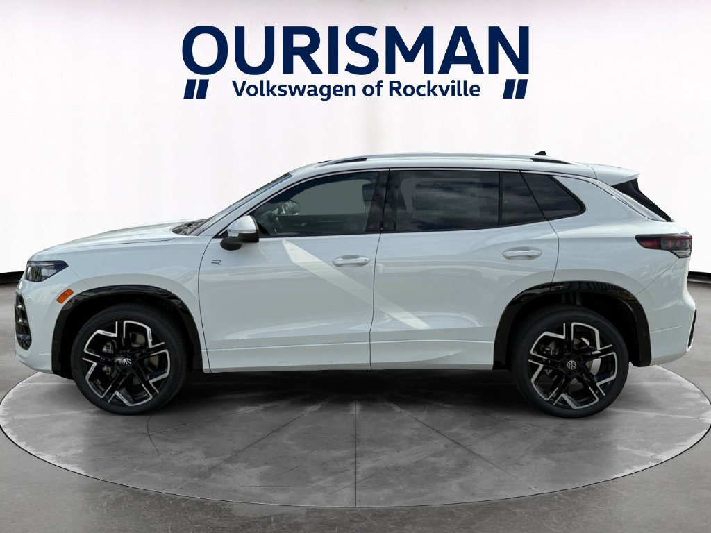New 2026 Volkswagen Tiguan SEL R-Line AWD/4WD image 3