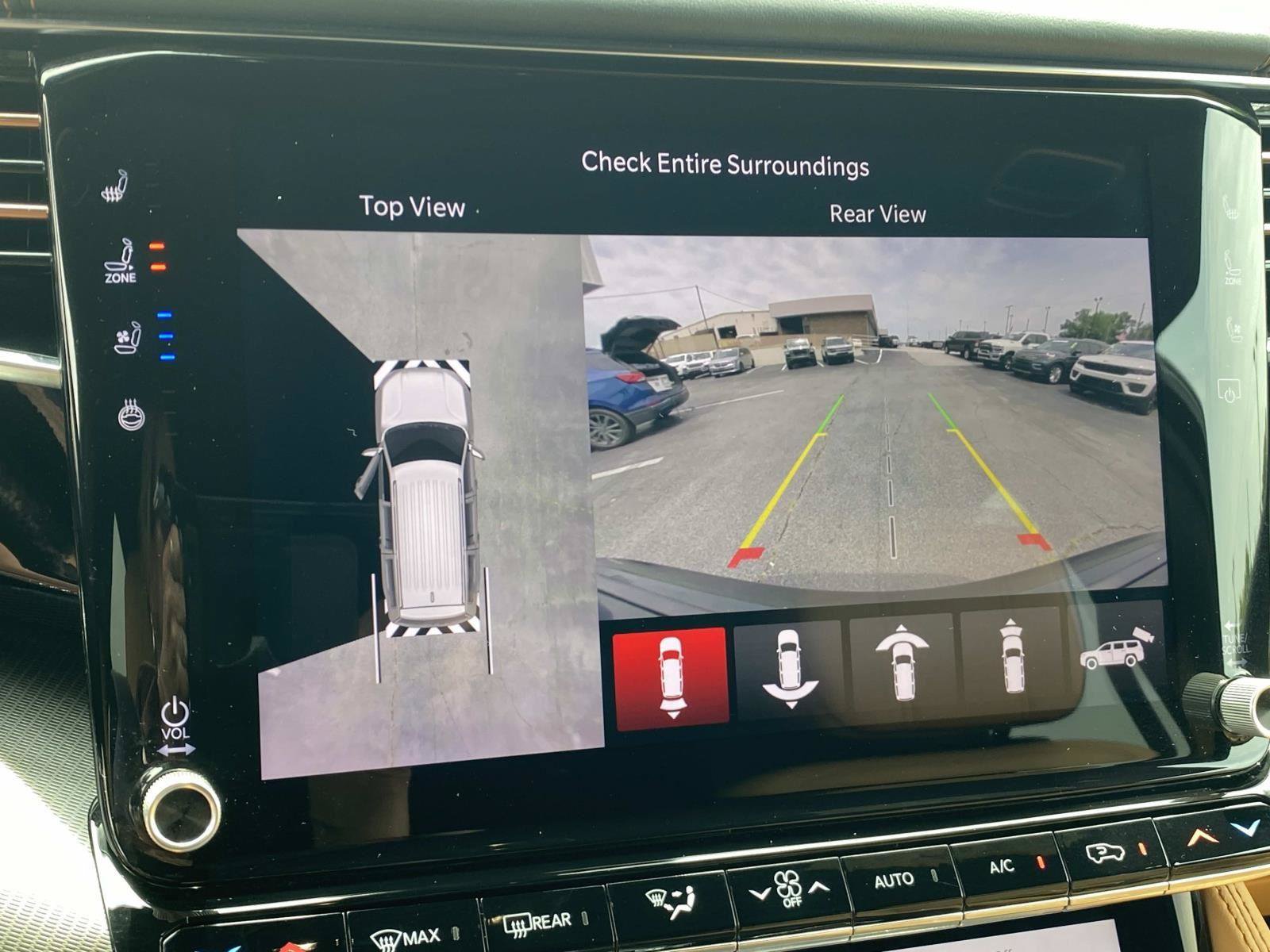 Used 2025 Jeep Grand Wagoneer Series III w/ Rear Seat Video Group 1 AWD/4WD image 32