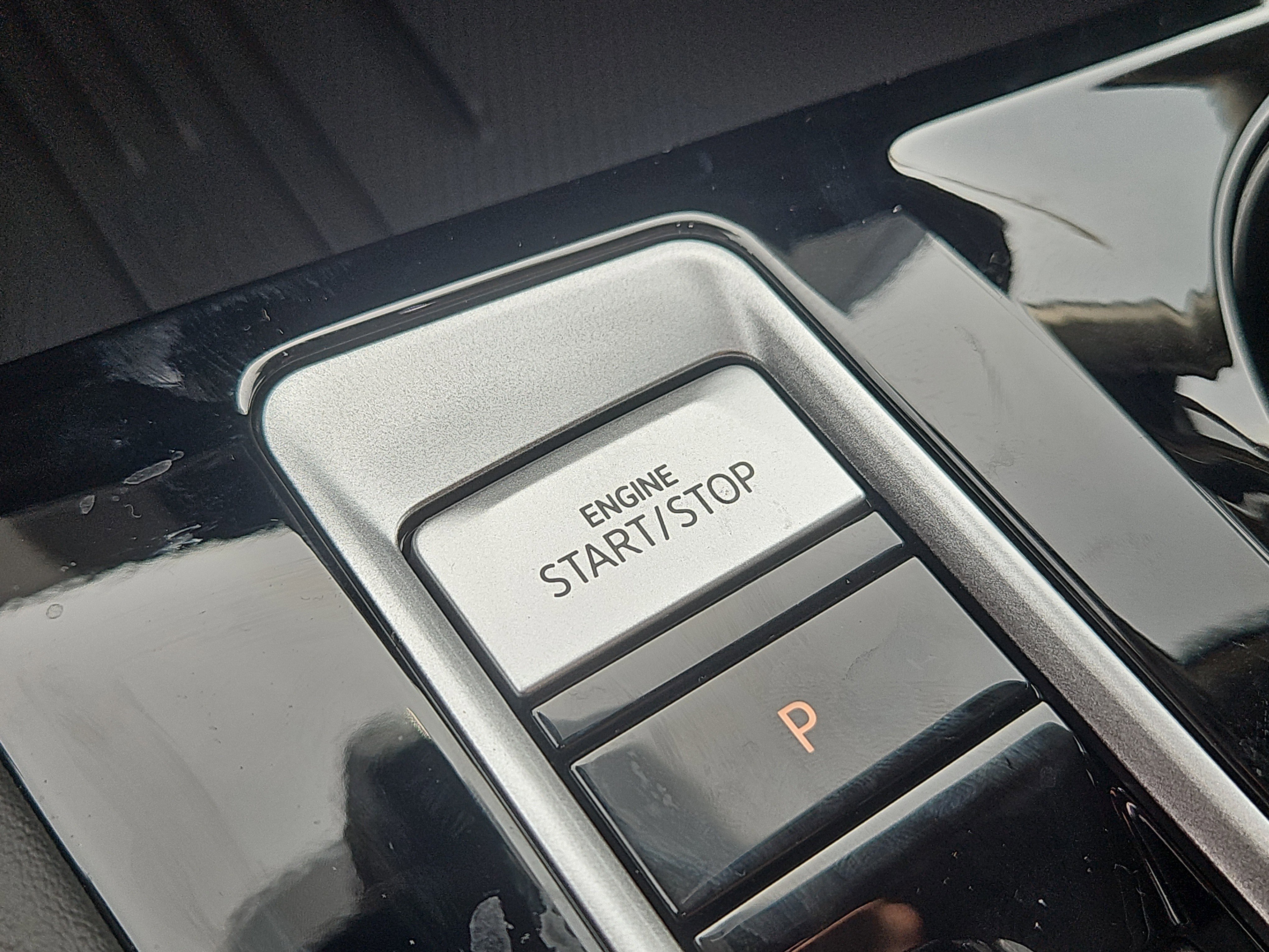 New 2026 Volkswagen Atlas SE image 13