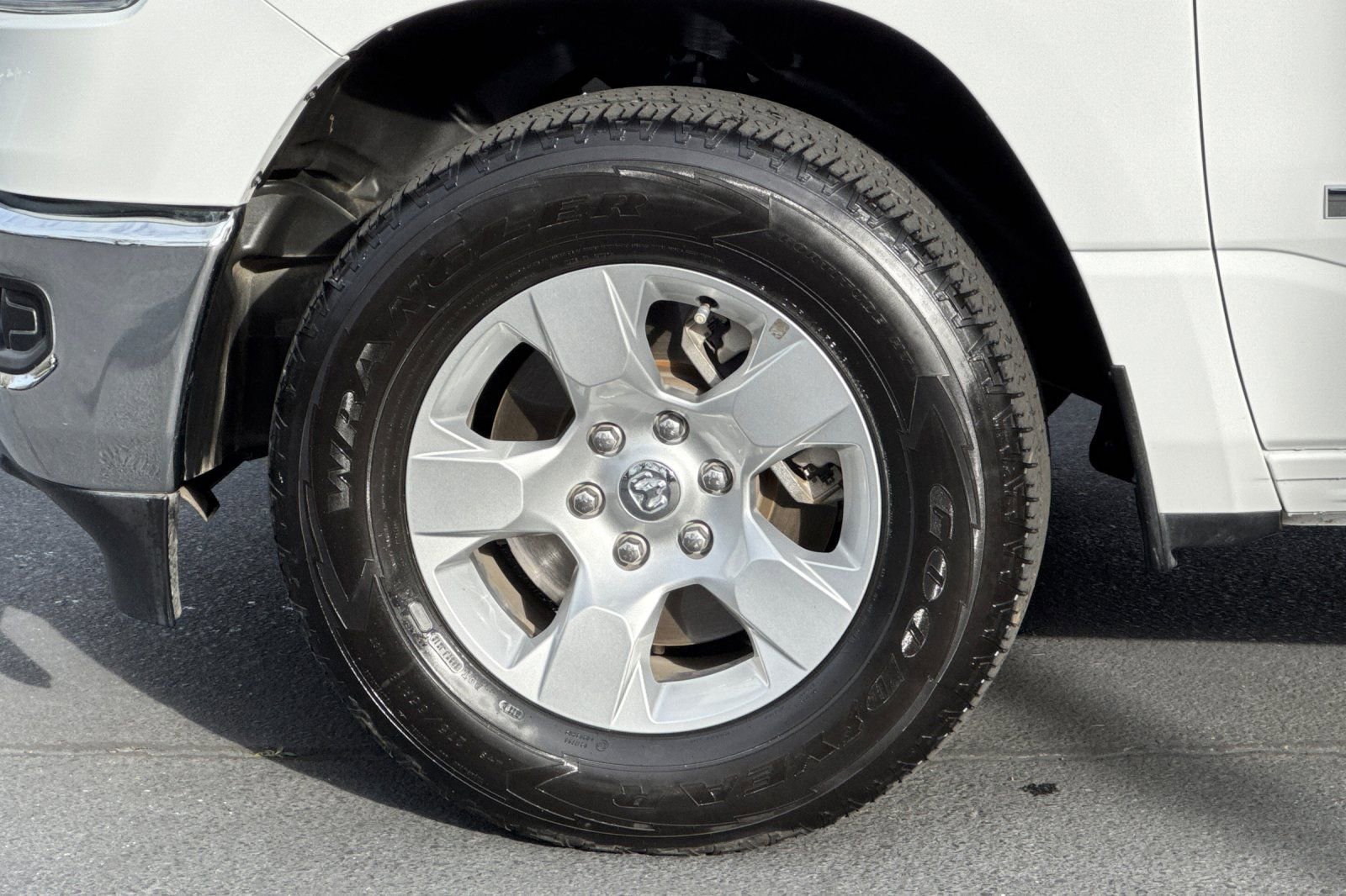 Used 2024 RAM 1500 Big Horn image 29