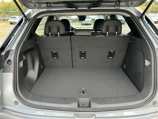 New 2027 Chevrolet Bolt RS w/ Technology Package FWD image 25