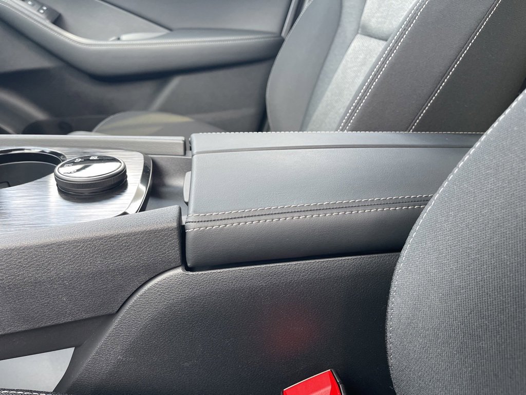 New 2026 Nissan Rogue SV image 12