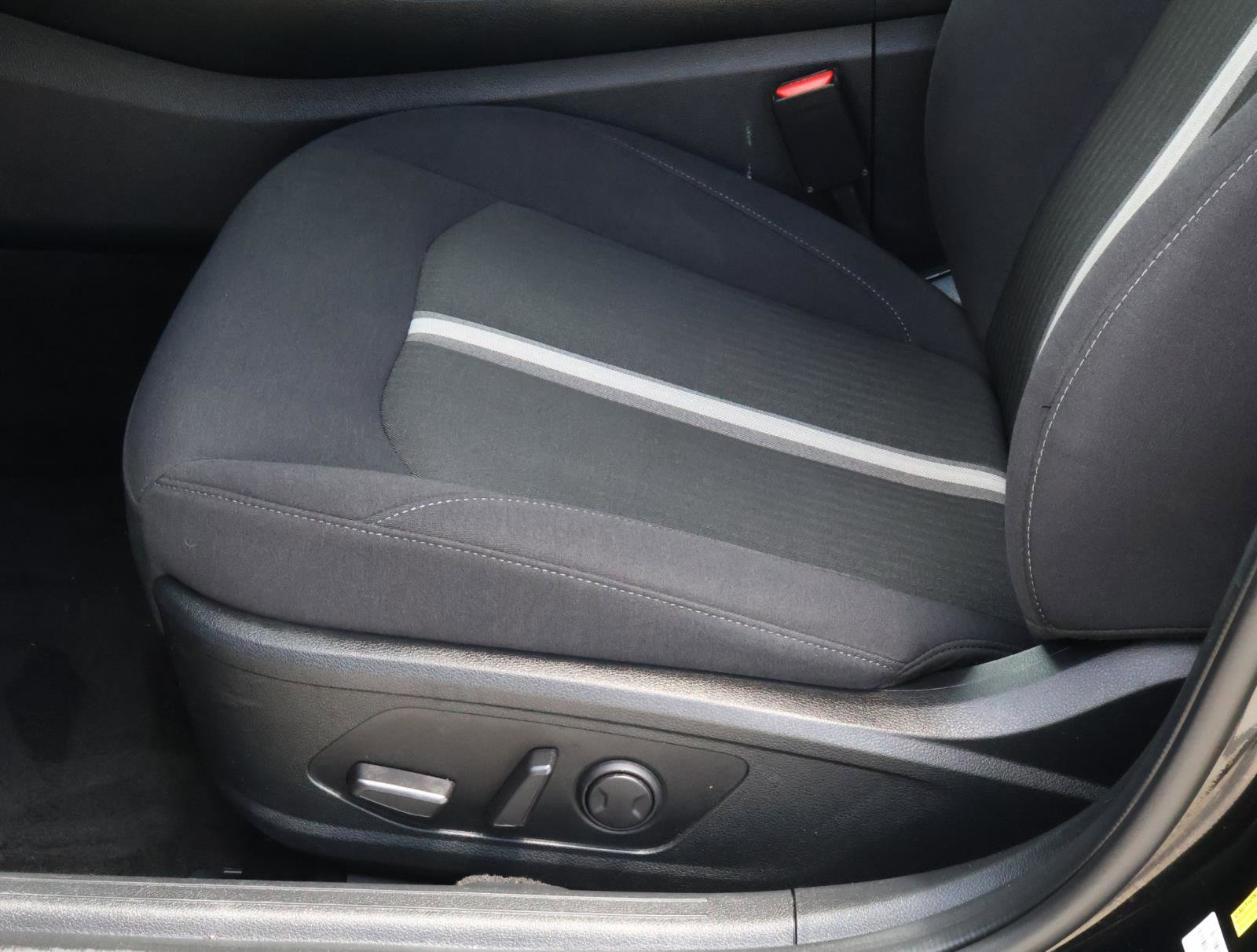 Used 2022 Hyundai Sonata SEL w/ Cargo Package FWD image 13