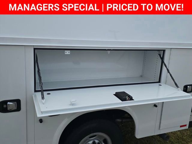 New 2025 Chevrolet Express 3500 w/ Power Convenience Package RWD image 31